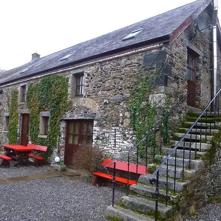 Belan - Courtyard Accommodation,